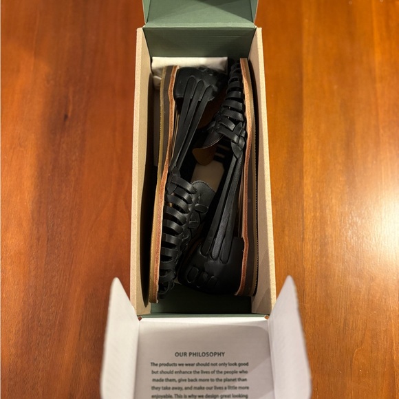 Nisolo women’s black leather Huarache Sandal - Picture 9 of 12